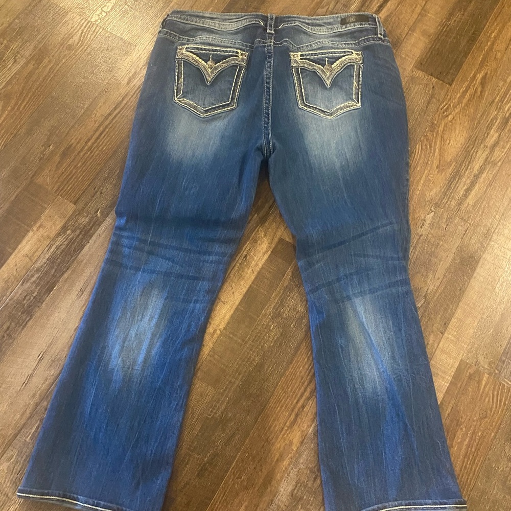 Woman’s Vigoss Boot Cut Jeans - Size 20